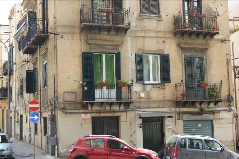 B&B "Al Bastione Normanno パレルモ エクステリア 写真