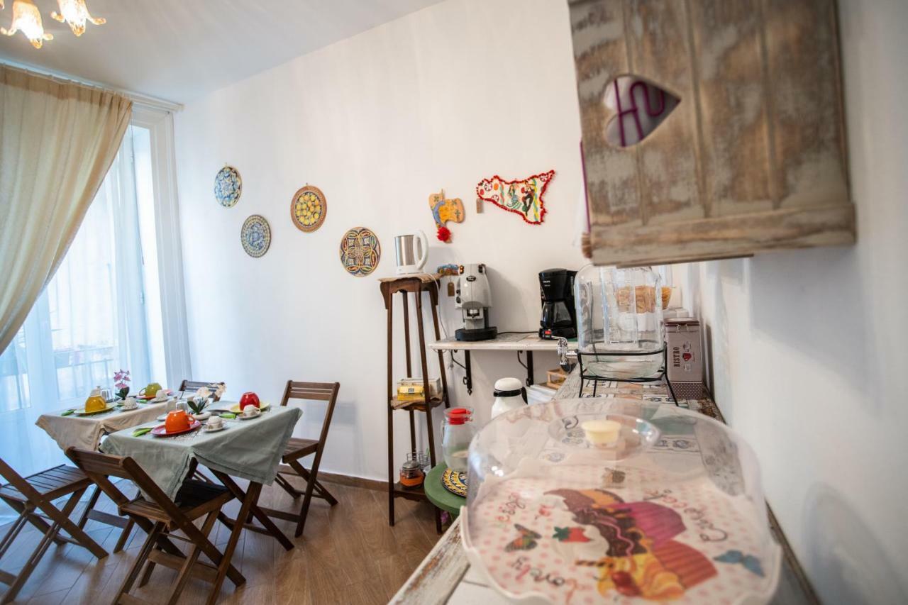 B&B "Al Bastione Normanno パレルモ エクステリア 写真
